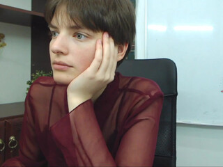 ally_masony fucks herself on the sofa