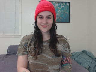 Erin Marie O'Keefe aka Goddess Green Eyed halda