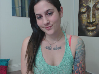 Erin Marie O'Keefe aka Goddess Green Eyed young trash masturbates shaved pussy