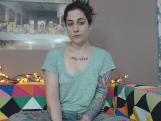 Erin Marie O'Keefe aka Goddess Green Eyed Breathtaking curva