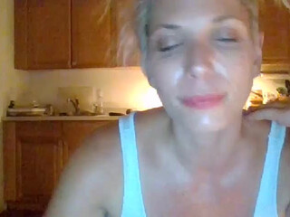 xtina83 mature skin fucks itself with a phallus