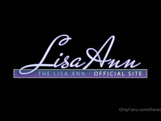 thereallisaan jerking in the car