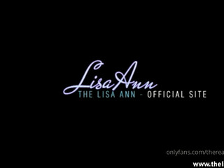 thereallisaan Doll in