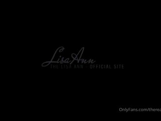 thereallisaan adult mom handjob pussy