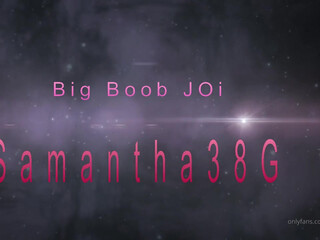 sam38 rubs and fucks her pussy