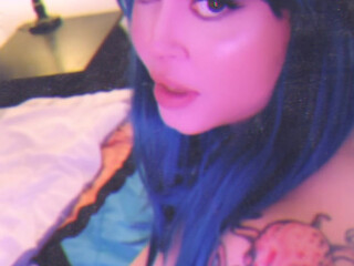 oenvyus busty lady masturbates shaved pussy