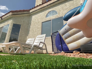 iamhelenapric 25 august 2020