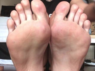 ashleyfancyfetish_ slut bitch moans sweetly