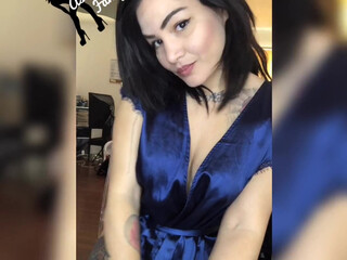 ashleyfancyfetish_ fingering her pussy