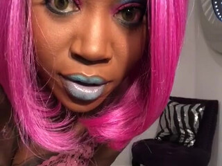 victoria may89cakes Pretty chick