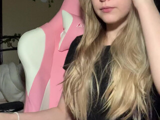 valeriewhitebb Marvelous babes