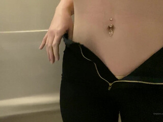 theemilylynne shy young lady fingering sex toys