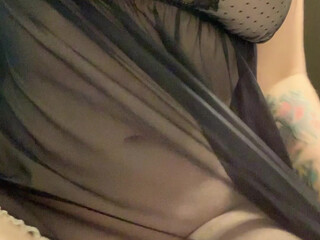 theemilylynne charming skin sucks penis