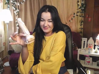 MallenRug busty slut fucks her cunt with a sex toy