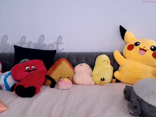 kati3kat juicy girls teasing shaved pussies