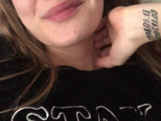 real_tiffany beautiful vigorously fingering pussy