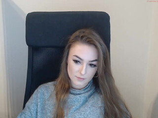 janetta_s loves jerking off and catches the buzz from the process