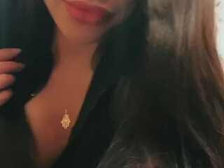 cjmiles onlyfans mature confused jerks off shaggy pussy