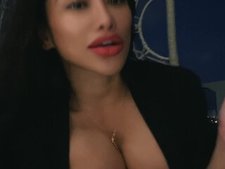 cjmiles onlyfans gorgeous beast jumping on a dildo