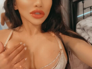 cjmiles onlyfans hot chick twirls big booty
