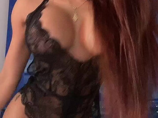 cjmiles onlyfans spectacular babe jerks off anus