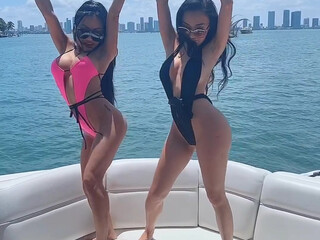 cjmiles onlyfans spicy slut caresses nipples
