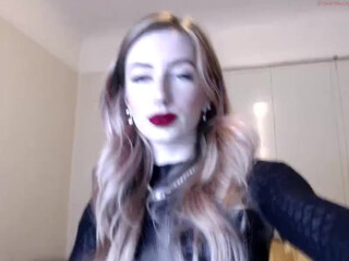 summerskyexo exquisite body gently pulls pussy