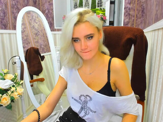 alexis_coy loud female squeals from a great handjob