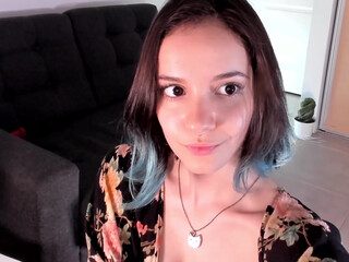 secretcoraline beautiful babe shows  body