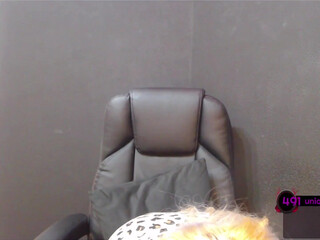 debralee cute girl sucks penis