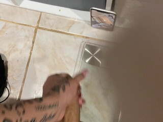 whitechinnaak showing her butt