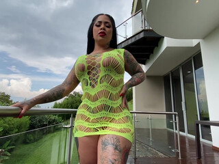 unacakez lustful babe caresses shaved pussy