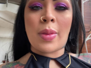 unacakez Luxurious lady