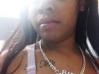 toriann blonde plays with sex toy