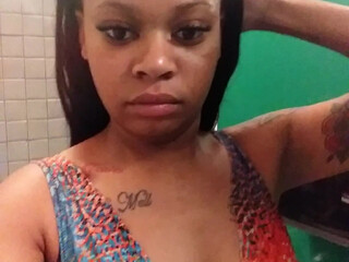 toriann Blonde in stockings