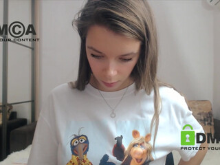 sweet_kitti19 cute girls masturbate pussy