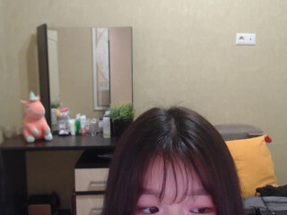 fronsa cute doll doll masturbates pussy