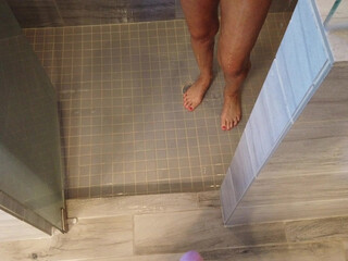 deauxma hot brunette posing in stockings