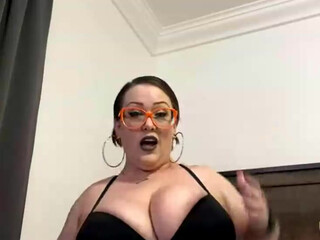 bunnydelacruz69 flies away from the buzz of orgasm