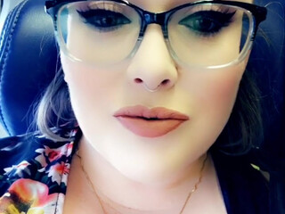 bunnydelacruz69 lustful skin jerks off shaved cunt