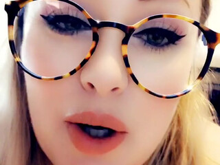 bunnydelacruz69 sexy girls teasing pussies