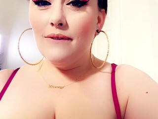 bunnydelacruz69 skinny beauty pulls pussy