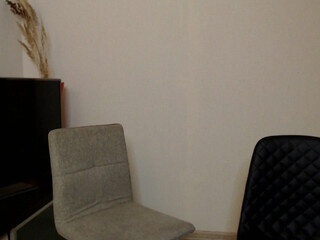 _ariana_grande__ chaturbate  amused with the toy