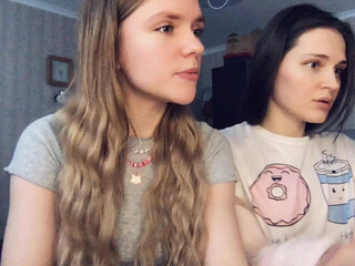 69littlebig69 chaturbate naughty passion poses naked