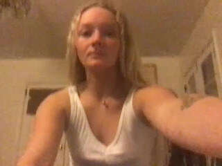 fireyblaire98 chaturbate Busty Curva