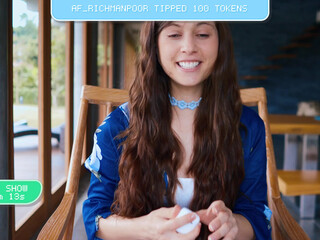 newchloe18 chaturbate Young naughty girl