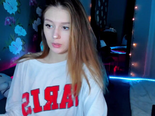 katie_fly chaturbate Busty krala