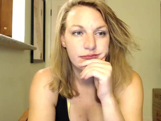 biancaandhubby chaturbate teen slut fingers her crevices