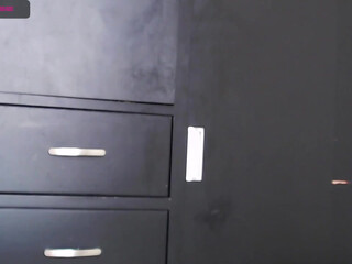 aurora_bella chaturbate beauty sucks penis