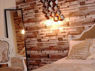 anniekarrera1 myfreecams breaker